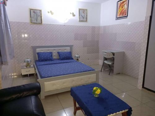 LOCATION DE VACANCES - STUDIO MEUBLE- ABIDJAN